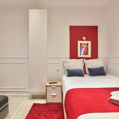 68 - The Rolling Stones Flat * Paris