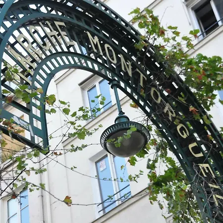 Apartment 68 - The Rolling Stones Flat Paris